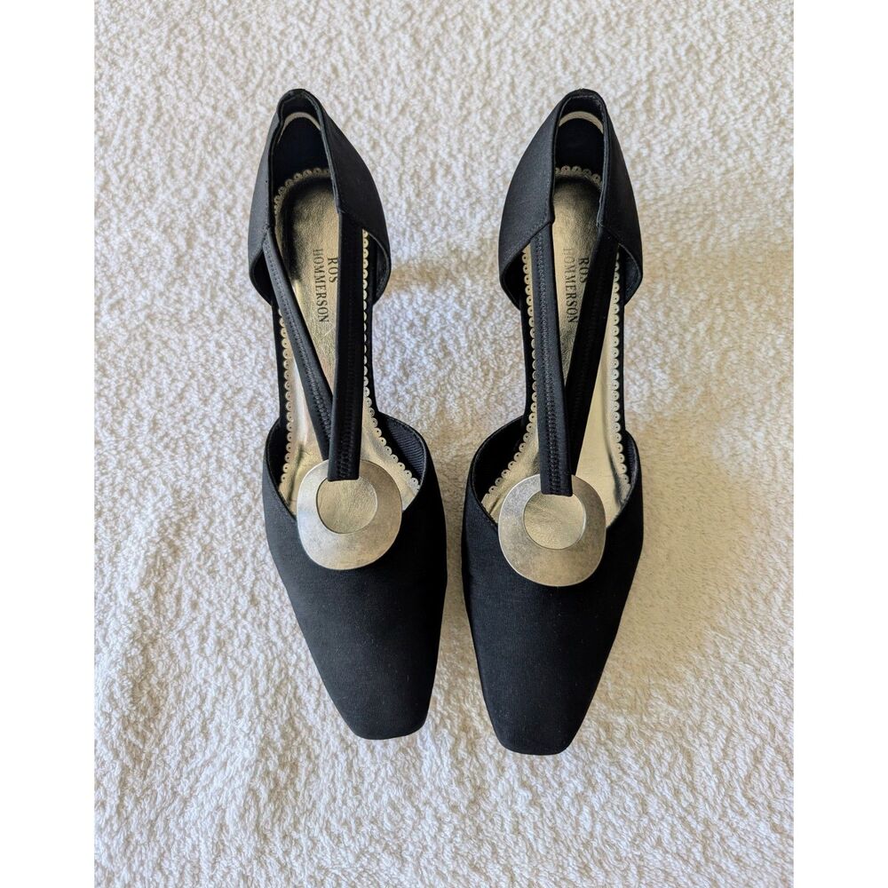 Ros Hommerson 7.5N Black Satin Pumps Silver Accent T-Strap Dress Heels